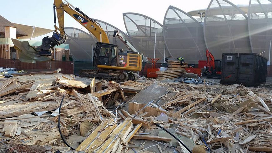 Dismantling Spanish pavilion EXPO Christina Busato 2