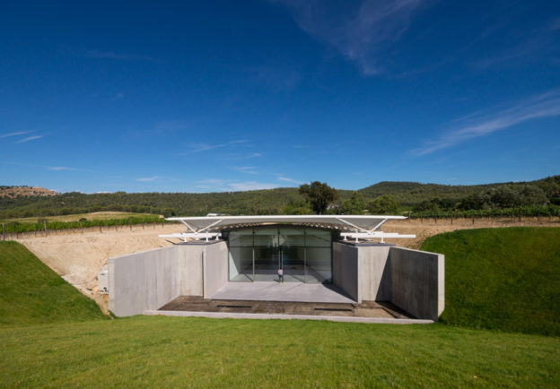 Renzo Piano's semi-sunken Art Pavilion at Château La Coste, Provence ...