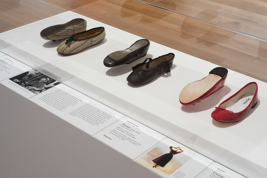 moma shoes website