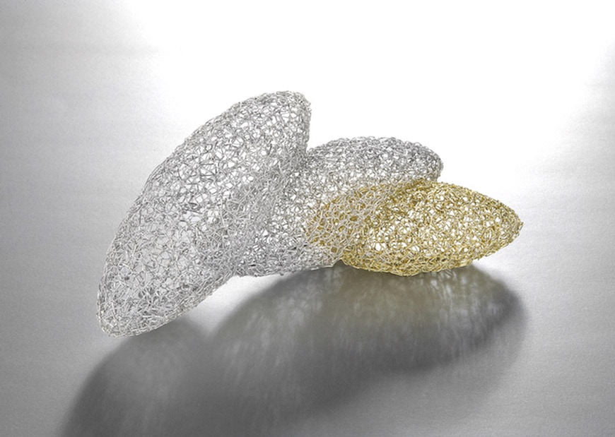 Eriko Unno - gold plated silver brooch - in.di Independent Design Index