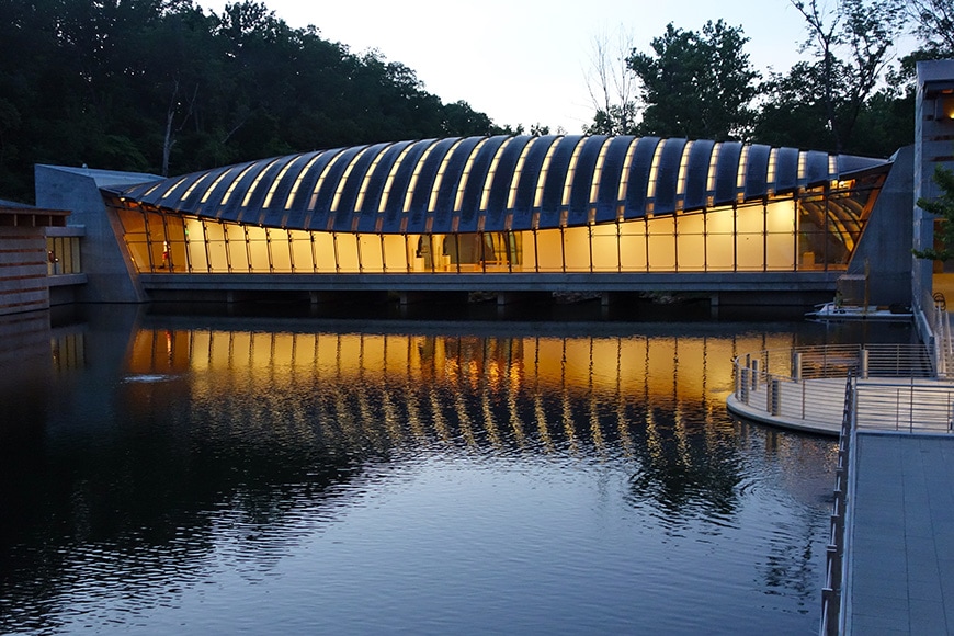 Crystal Bridge Museum of American Art, Moshe Safdie, exterior 1