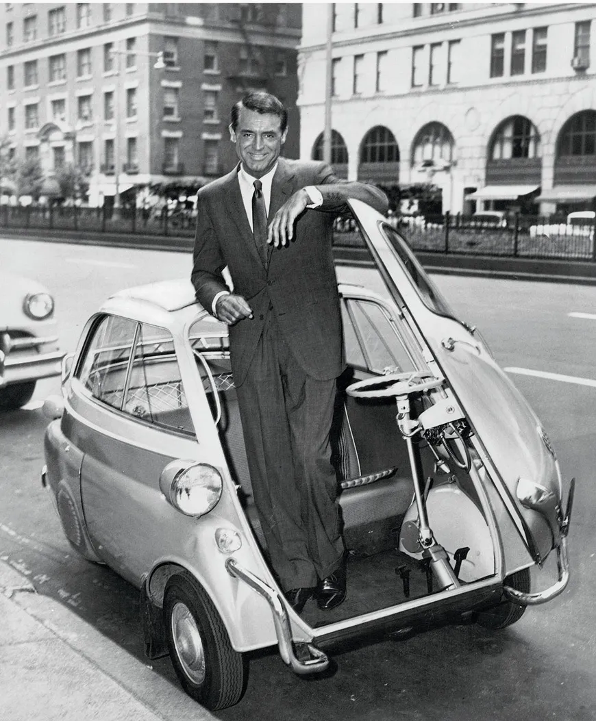 Cary-Grant-Isetta-courtesy-BMW-P0018672.